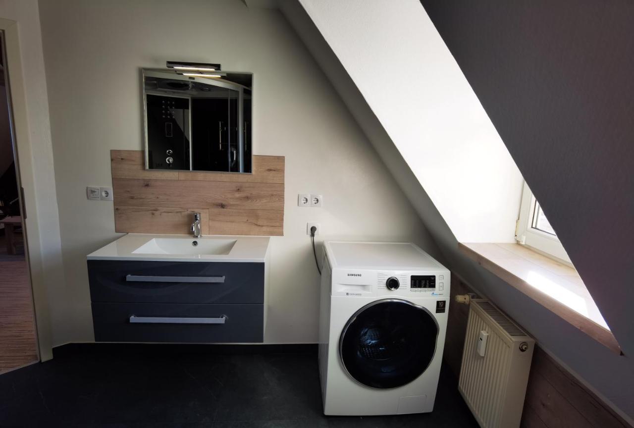 Gemuetliche Dachwohnung Mit Kleiner Oder Grosser Dachterrasse Nebeneinander Wolmirstedt Εξωτερικό φωτογραφία