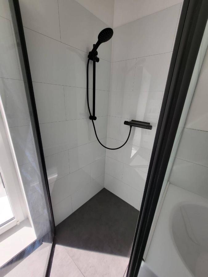 Gemuetliche Dachwohnung Mit Kleiner Oder Grosser Dachterrasse Nebeneinander Wolmirstedt Εξωτερικό φωτογραφία