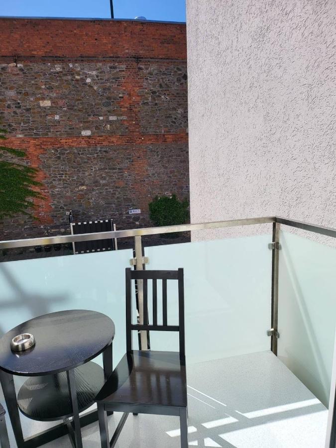 Gemuetliche Dachwohnung Mit Kleiner Oder Grosser Dachterrasse Nebeneinander Wolmirstedt Εξωτερικό φωτογραφία
