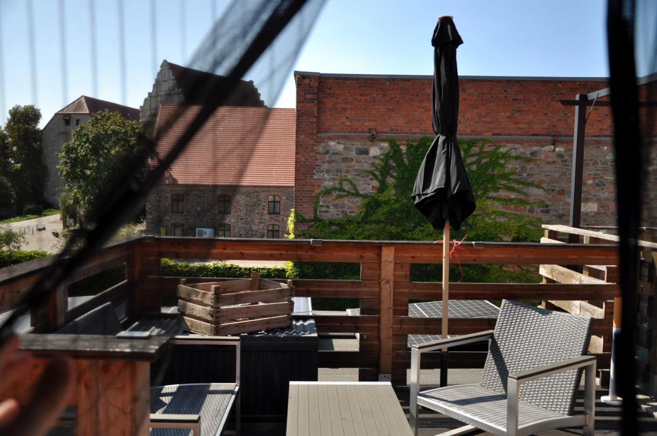 Gemuetliche Dachwohnung Mit Kleiner Oder Grosser Dachterrasse Nebeneinander Wolmirstedt Εξωτερικό φωτογραφία